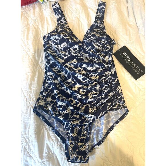 Miraclesuit NEW Women's One Piece Swim Suit Size 8 Tummy Control V Neck BNWT - Picture 1 of 11